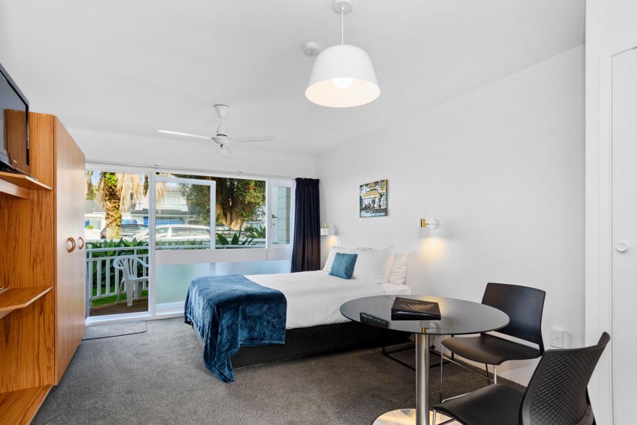 The Tauranga On The Waterfront Motel Exterior photo