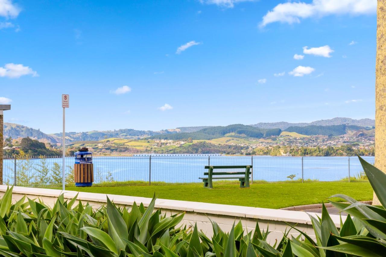 The Tauranga On The Waterfront Motel Exterior photo