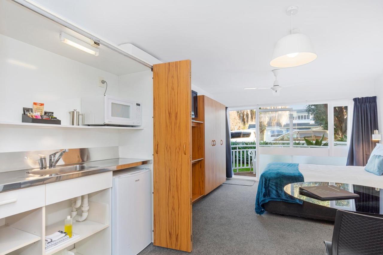 The Tauranga On The Waterfront Motel Exterior photo