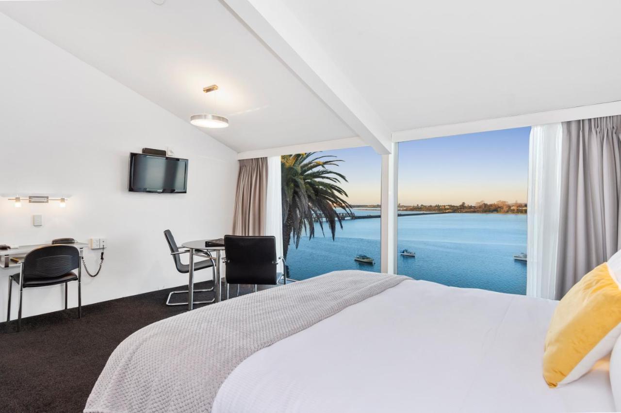 The Tauranga On The Waterfront Motel Exterior photo