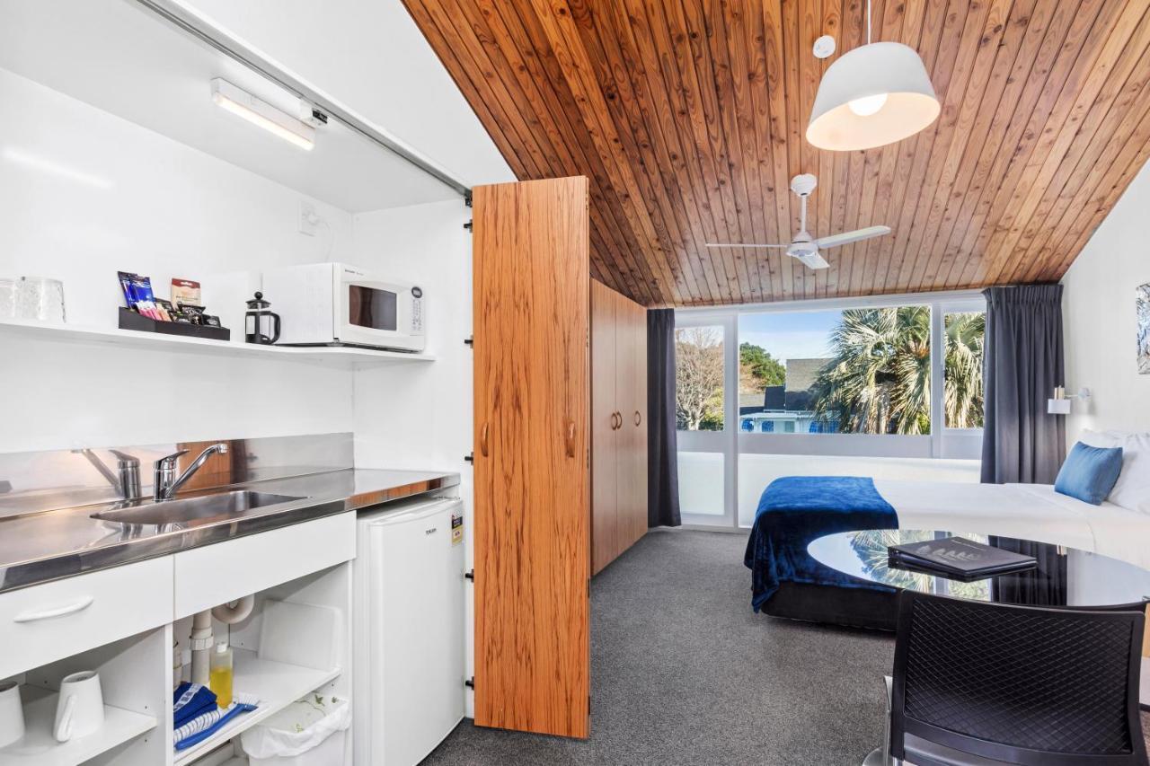 The Tauranga On The Waterfront Motel Exterior photo
