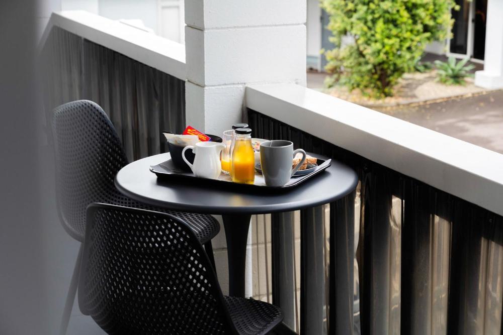 The Tauranga On The Waterfront Motel Exterior photo
